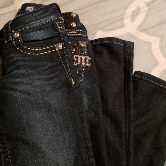 Miss me gently used - Picture 3 of 3